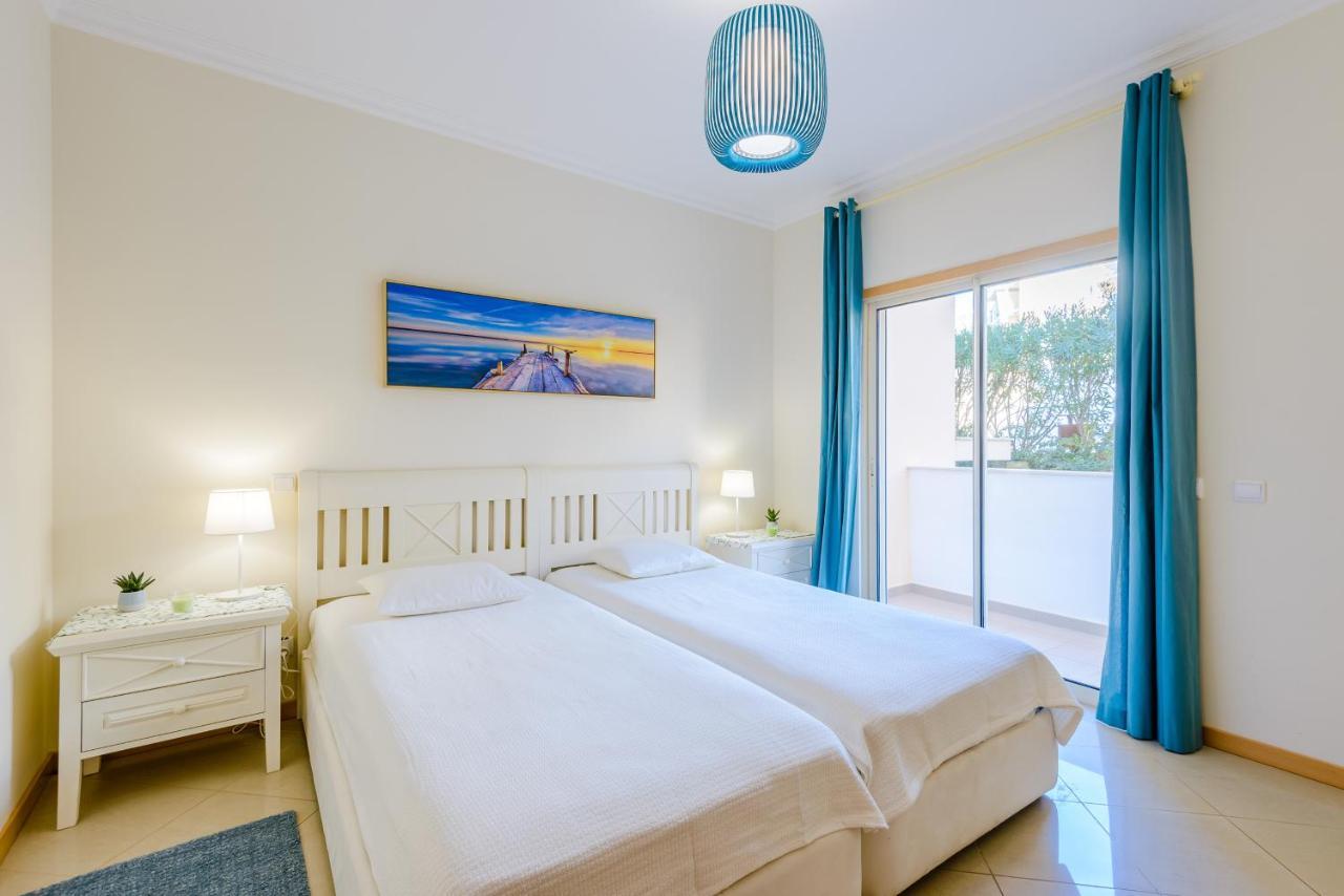 Bnb Homes Ocean View Apartment With Huge Sunny Terrace, 2 Swimming Pools & Tennis Court Albufeira Bagian luar foto