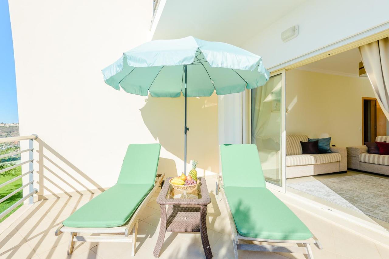 Bnb Homes Ocean View Apartment With Huge Sunny Terrace, 2 Swimming Pools & Tennis Court Albufeira Bagian luar foto