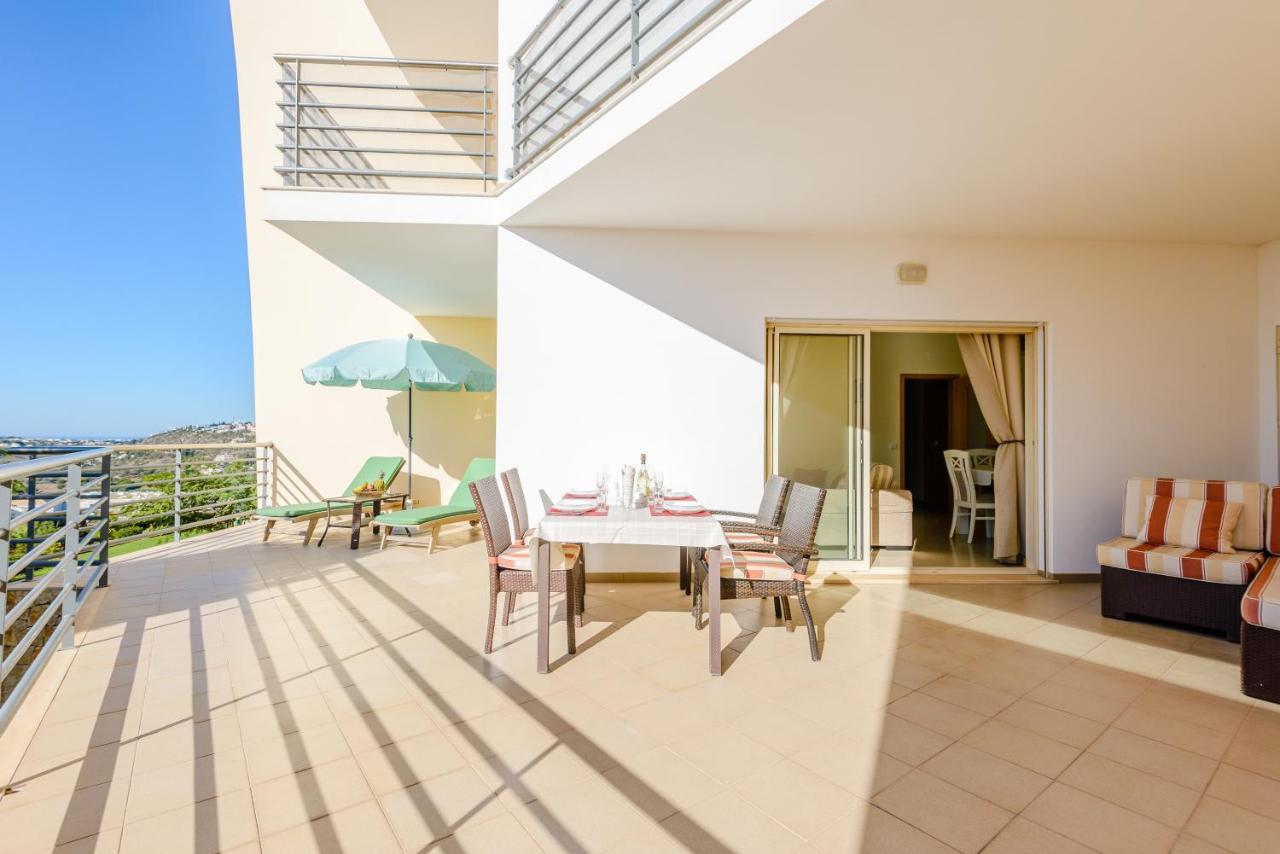 Bnb Homes Ocean View Apartment With Huge Sunny Terrace, 2 Swimming Pools & Tennis Court Albufeira Bagian luar foto