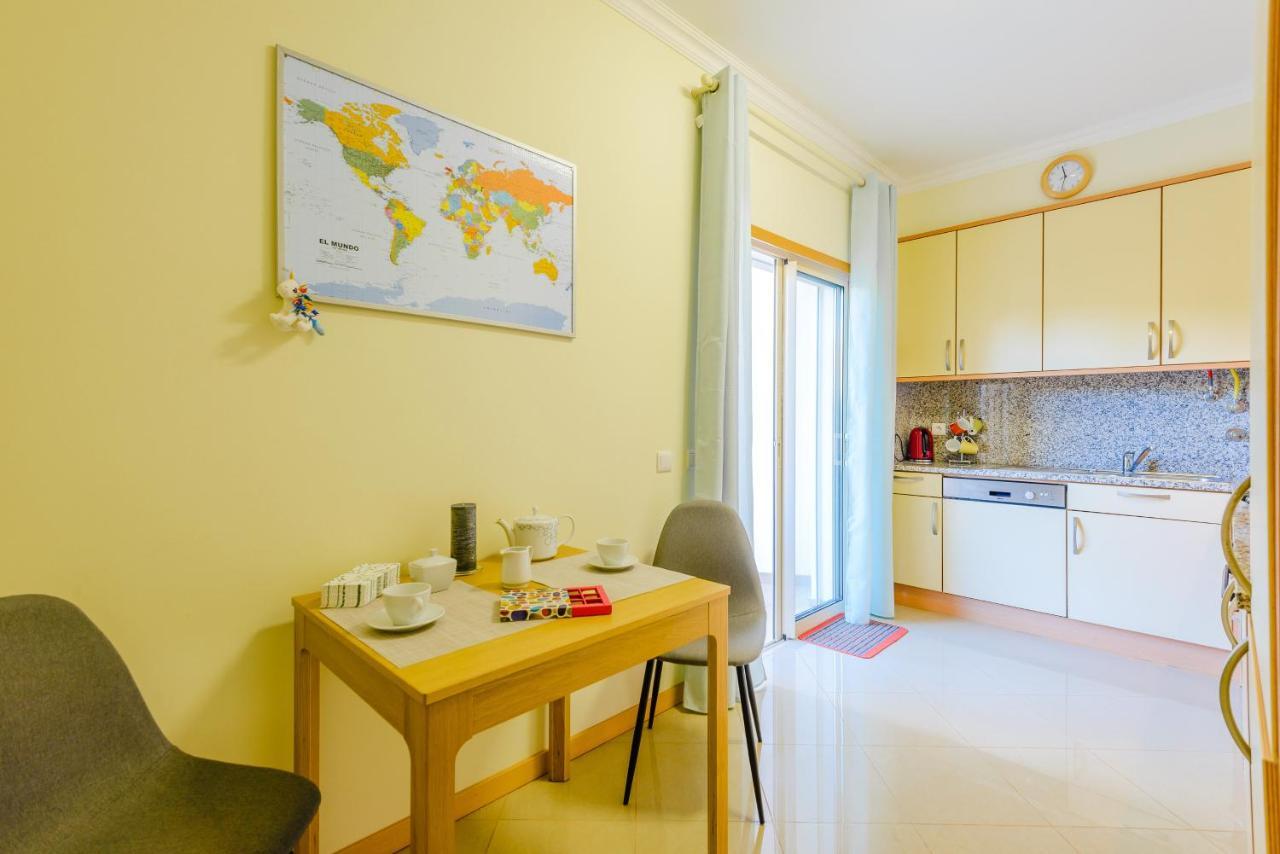Bnb Homes Ocean View Apartment With Huge Sunny Terrace, 2 Swimming Pools & Tennis Court Albufeira Bagian luar foto