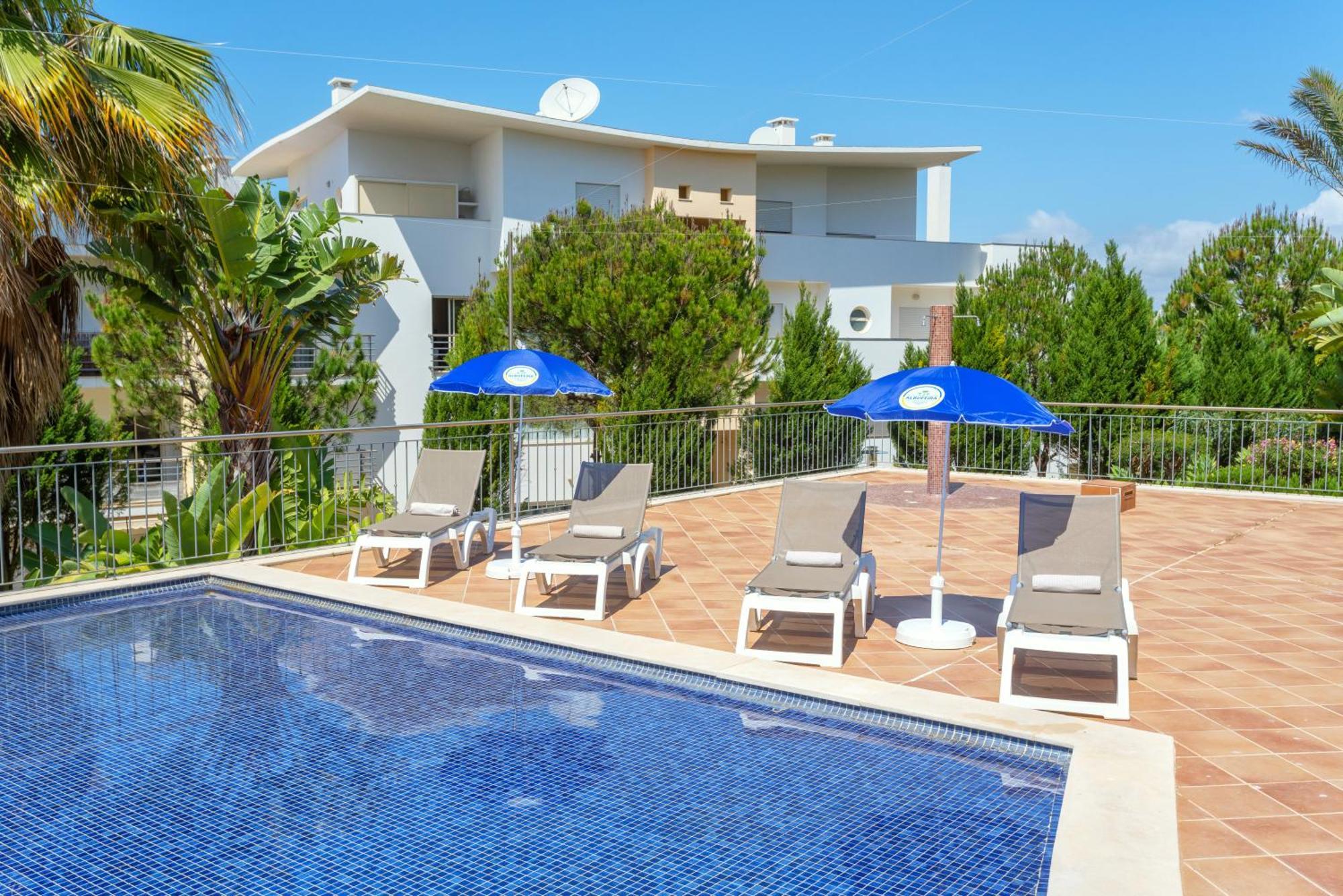 Bnb Homes Ocean View Apartment With Huge Sunny Terrace, 2 Swimming Pools & Tennis Court Albufeira Bagian luar foto